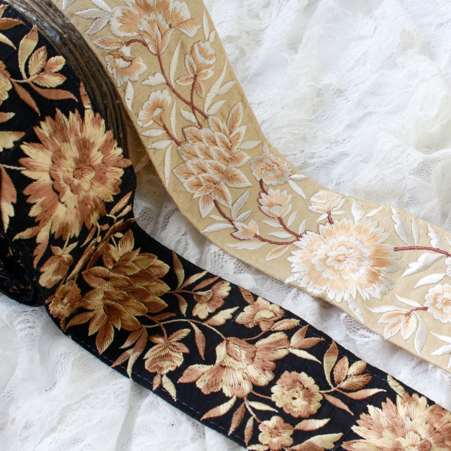 KGKF-R43519 インド刺繍リボン 巾約6.3cm×原反約9m