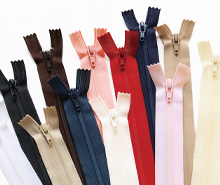 Flat Knit Zippers