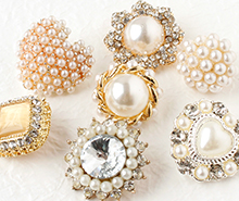 Accessory buttons
