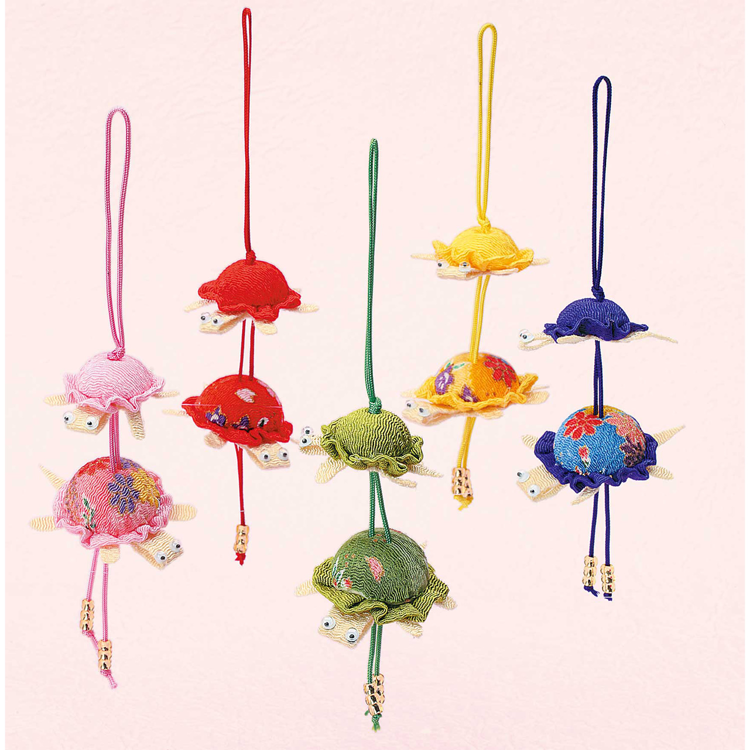 【雛祭り受注会】【お取り寄せ・返品不可】LH323 タカギ繊維 Panami 京ちりめんシリーズ　五色の根付「親子亀」 キット (個)