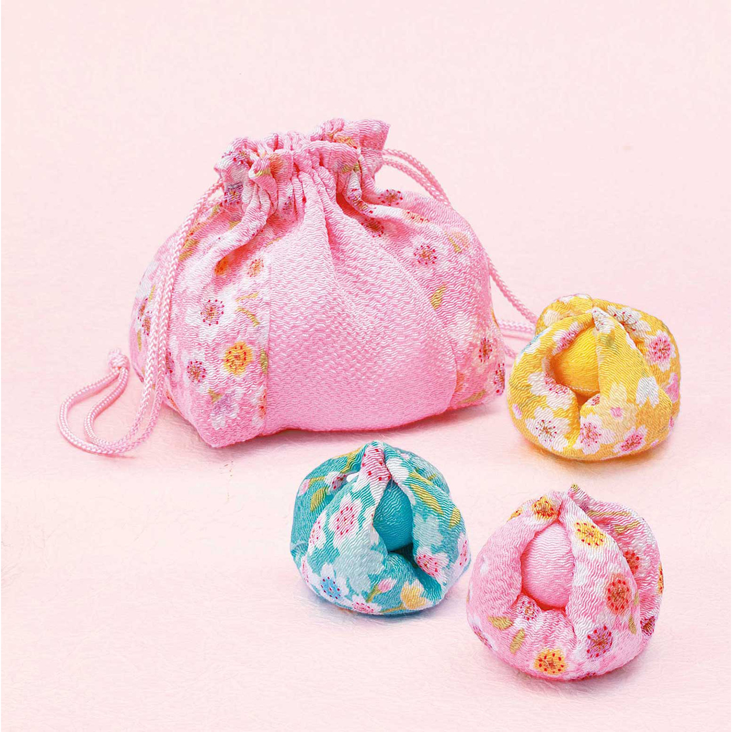 【雛祭り受注会】【お取り寄せ・返品不可】LH331 タカギ繊維 Panami 京ちりめんシリーズ　ほおずきのお手玉「パステル」 キット (個)