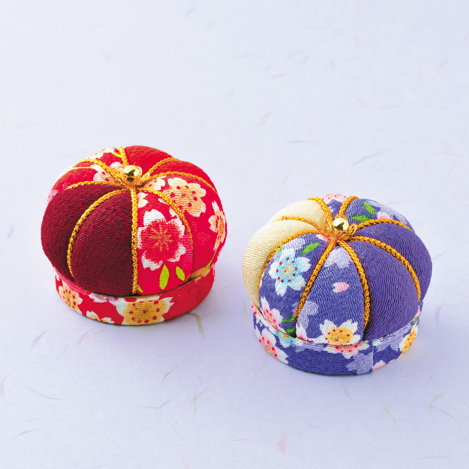 【雛祭り受注会】【お取り寄せ・返品不可】JTC1 タカギ繊維 Panami ふっくらピンクッション 「赤・紫」 キット (個)