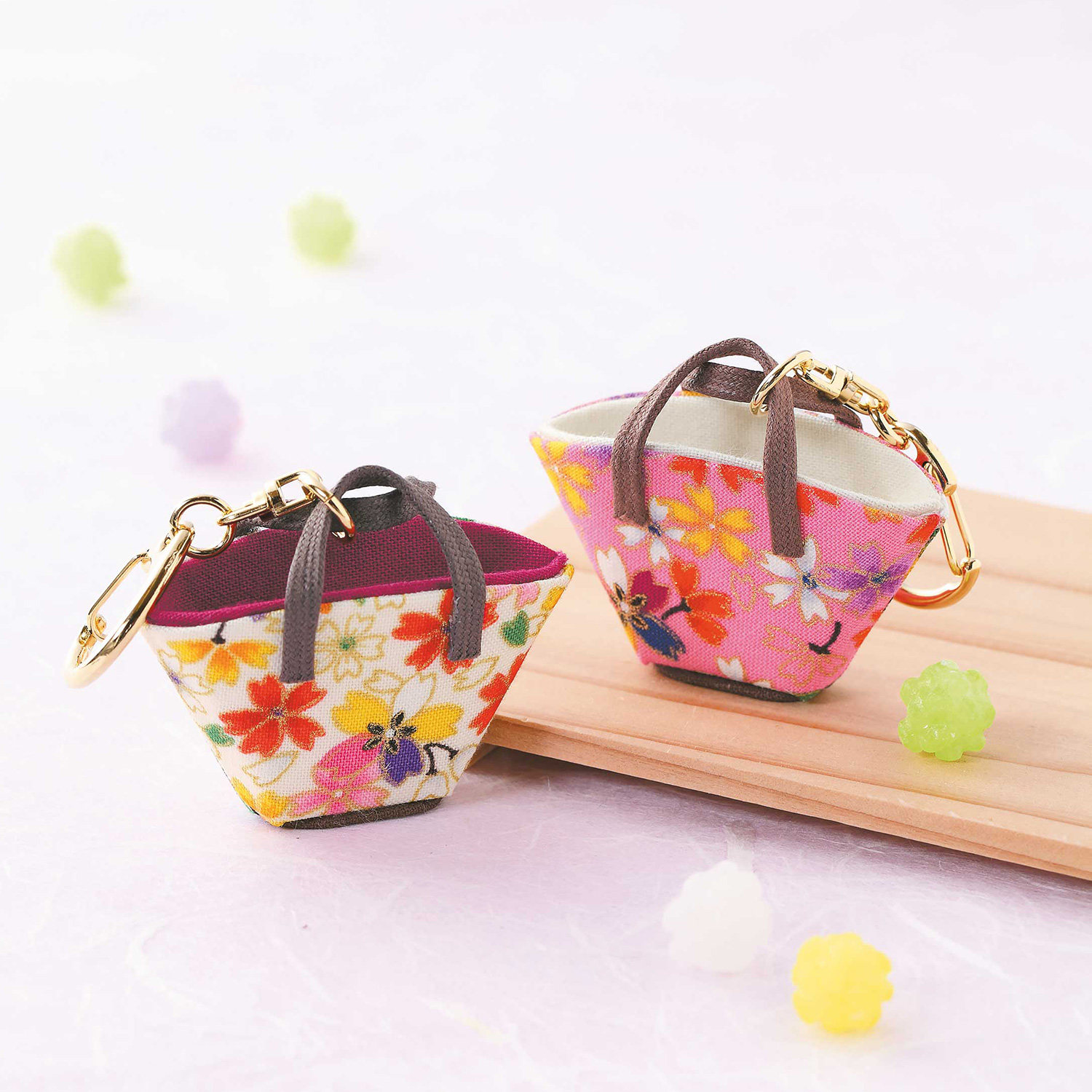 【雛祭り受注会】【お取り寄せ・返品不可】LH94 タカギ繊維 Panami 縫わずに作る！和のミニバッグキーホルダー キット (個)