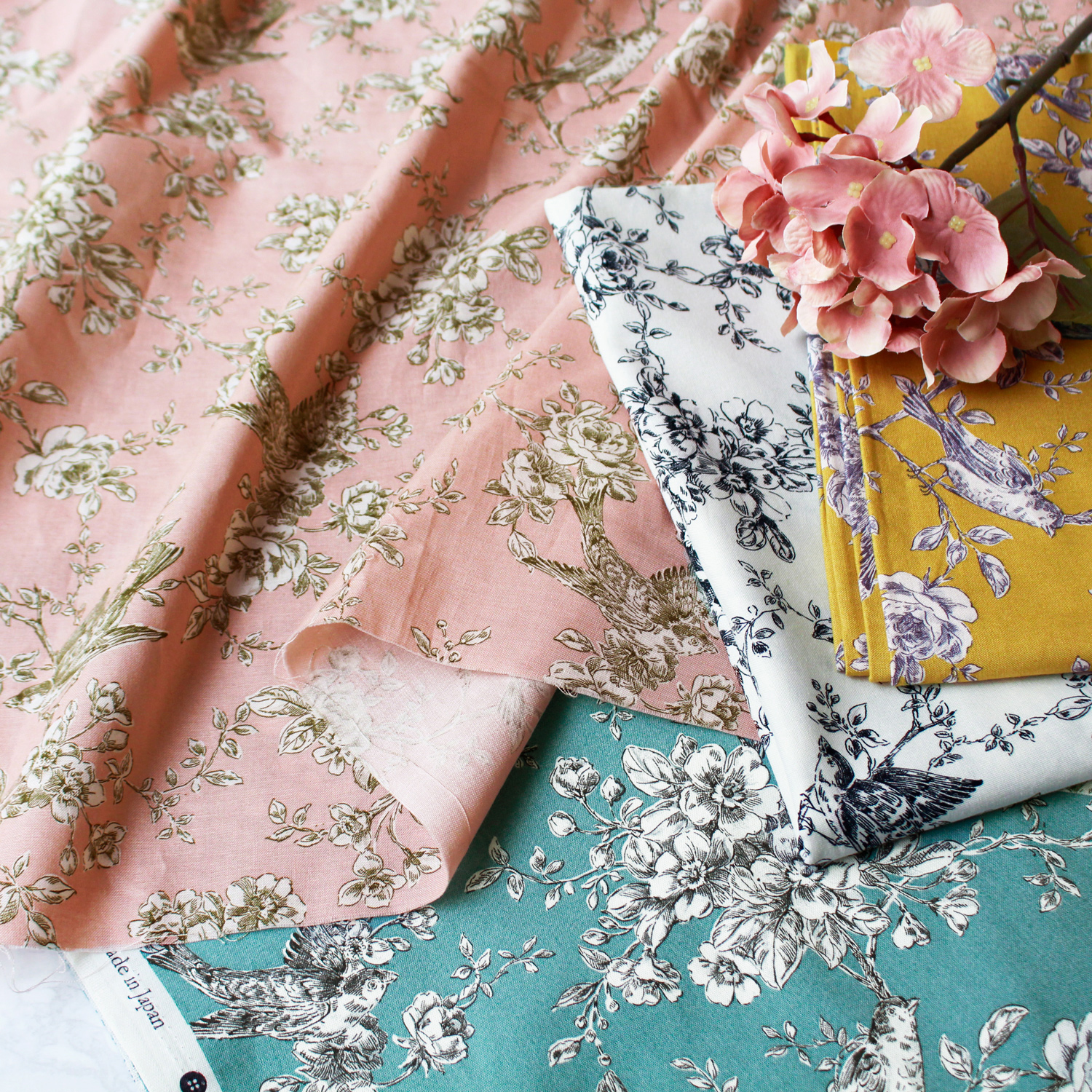 TJ102 Toile de Jouy -トワルドジュイ- 花と鳥 1m単位 (m)「手芸材料の 