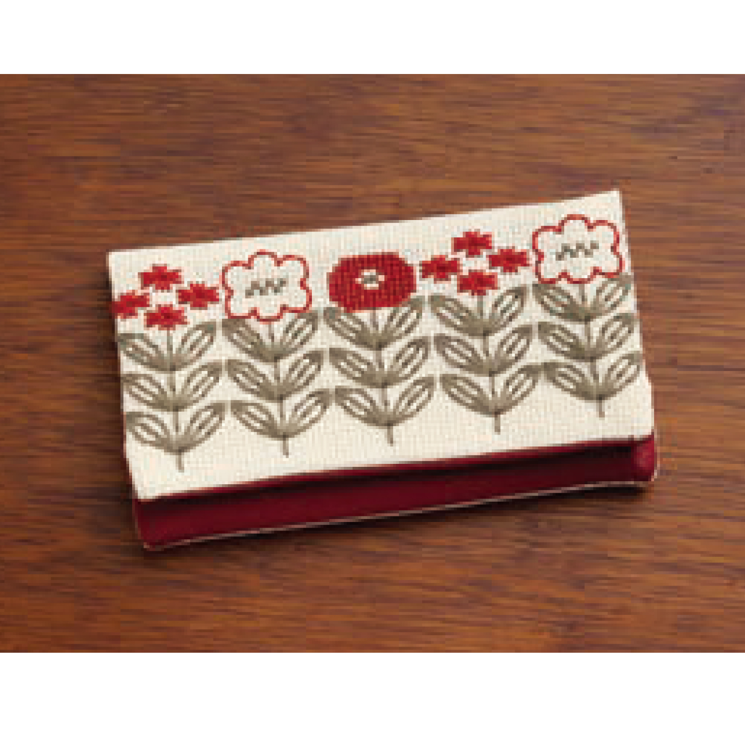 【刺繍受注会】【お取り寄せ・返品不可】CSK2307 カードケース 赤い花のサンプラー (個)