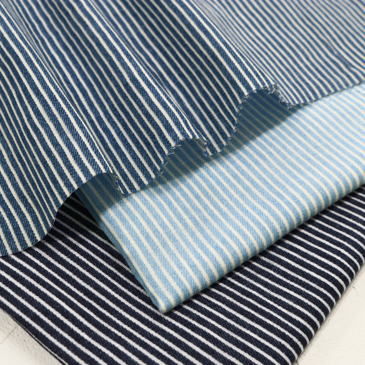 AP25501-2 Hickory Denim Look Double Gauze 1m/unit (m)