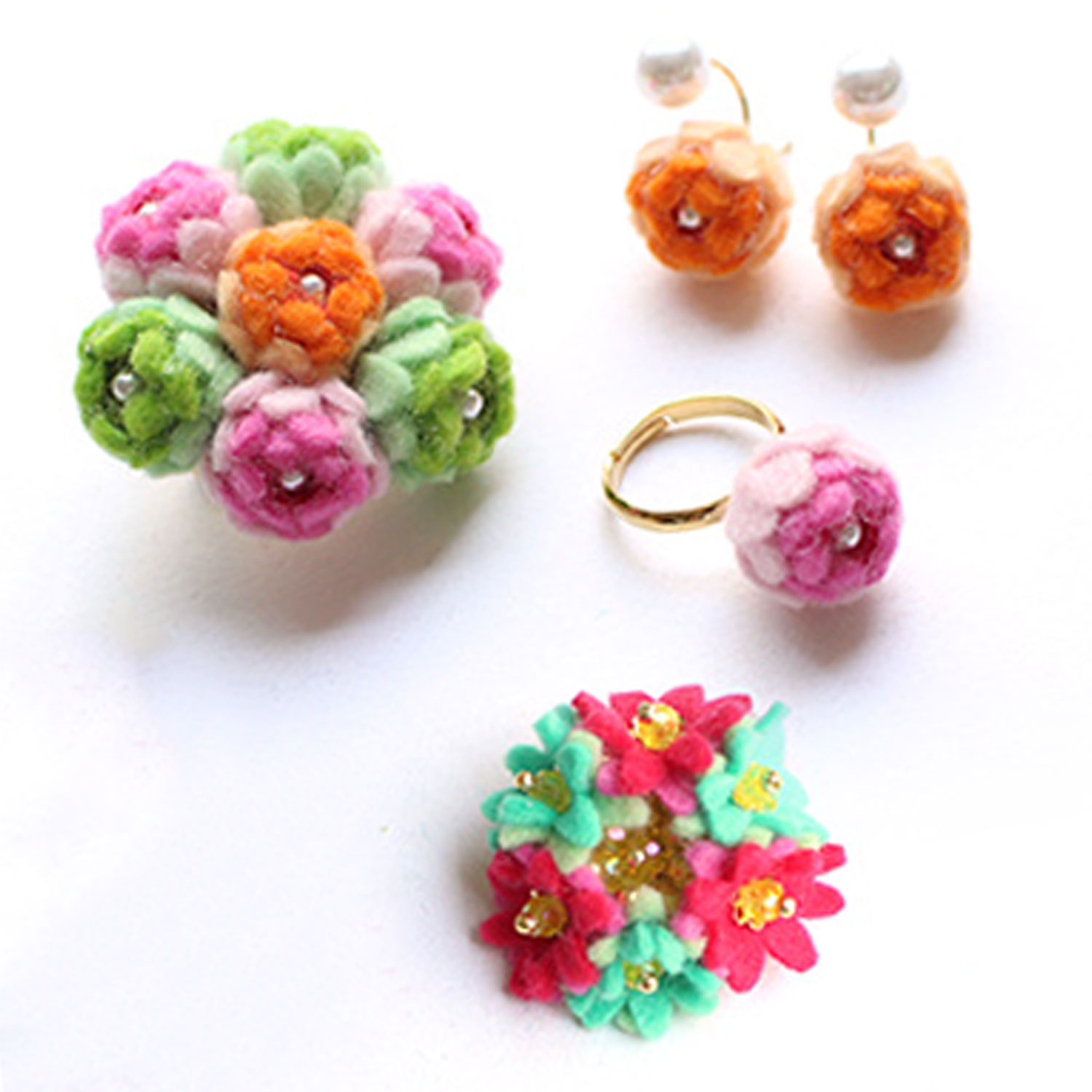 SUN-POM1～8 フェルトのお花モチーフ レシピ付き 20枚入(袋