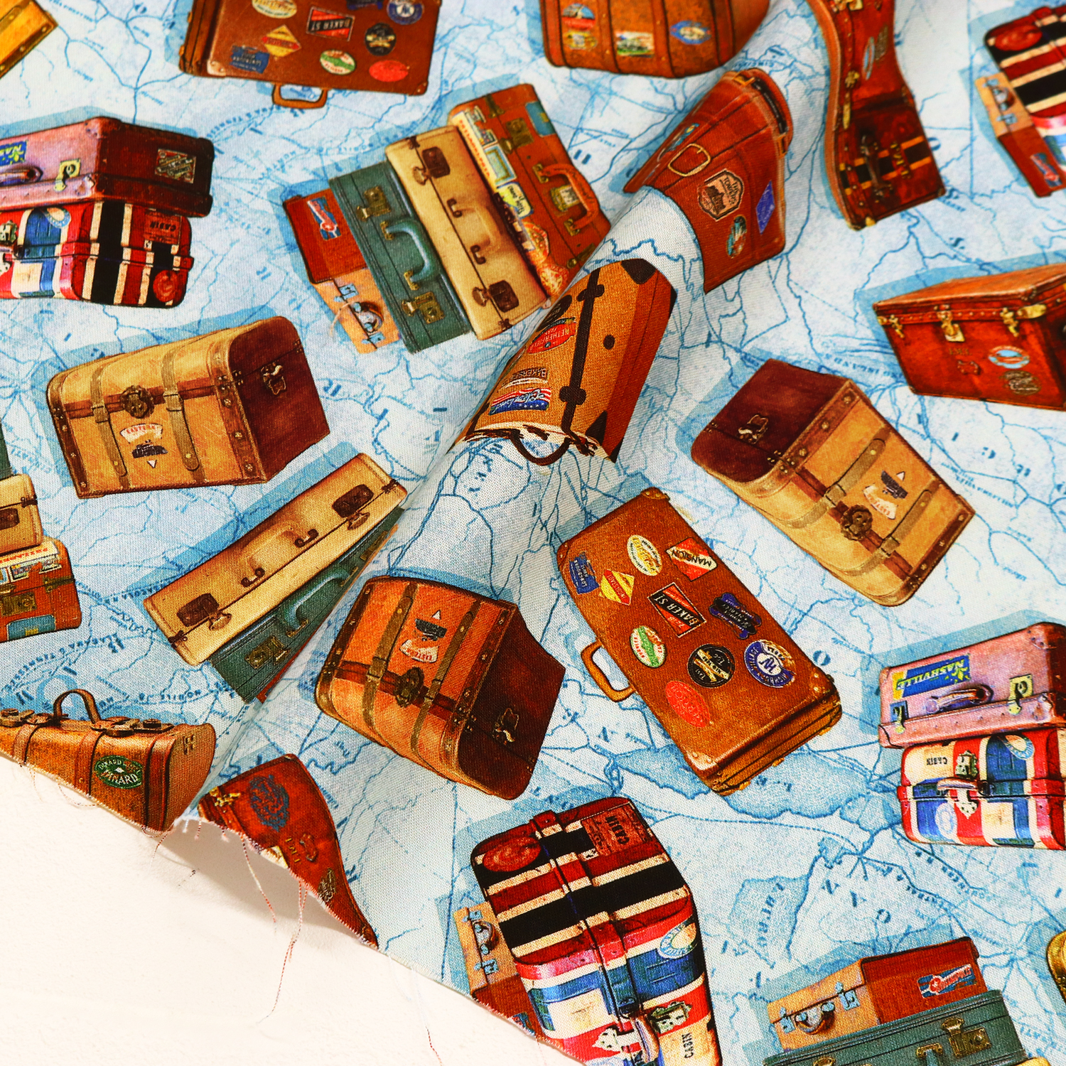 MICH11580-S Michael Miller マイケルミラー USAプリント 旅行用トランク水色 巾約110cm 1m単位 (m)