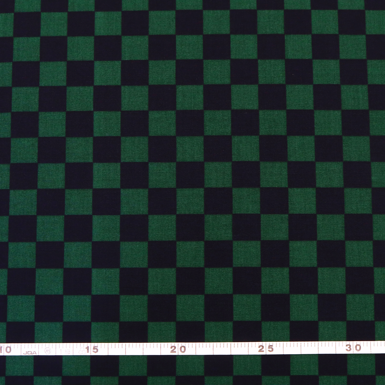 【WEB限定・原反特価】■88199-3-8 シーチングプリント生地 市松黒緑 巾約110cm 原反（巻）