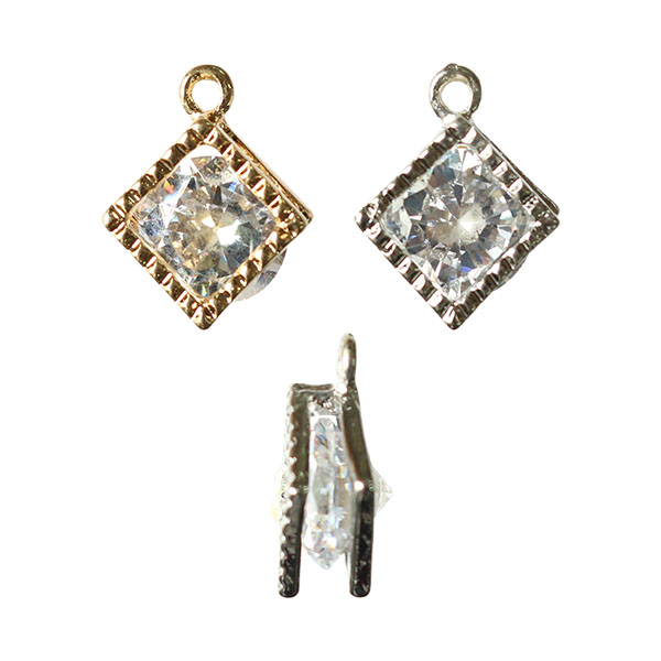 A24-3～4 Diamond Crystal Stone Charm ダイヤ型 一辺8×H15mm 2pcs　(pack)