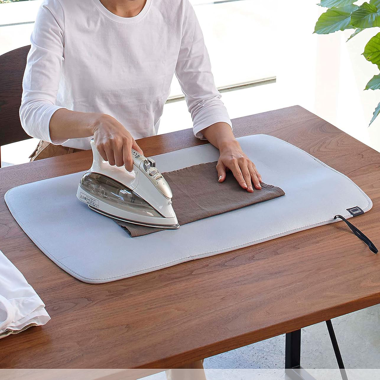[Order / return is not possible]YJ4026 Ironing Mat Aluminum Approx. W72 x D48cm Aluminum Coating (pcs)