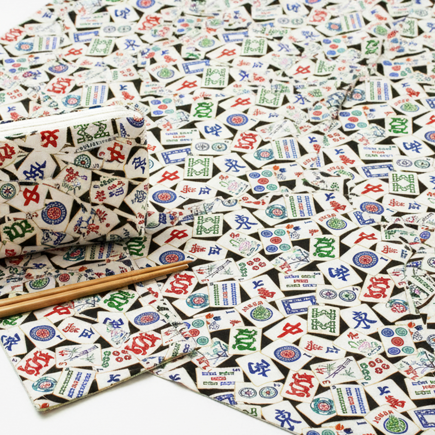 TIME2741-B Black mahjong pieces Timeless Treasures, USA Printed Fabric, 1m/unit (m)