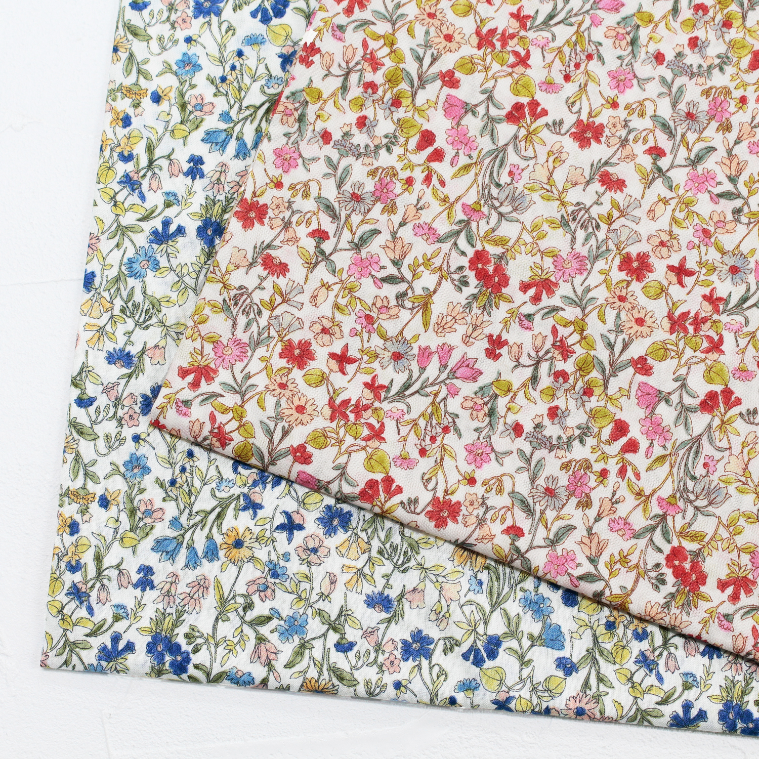 ■H7025-610R-4 60 Loan Printed Fabric approx.12m roll (roll)