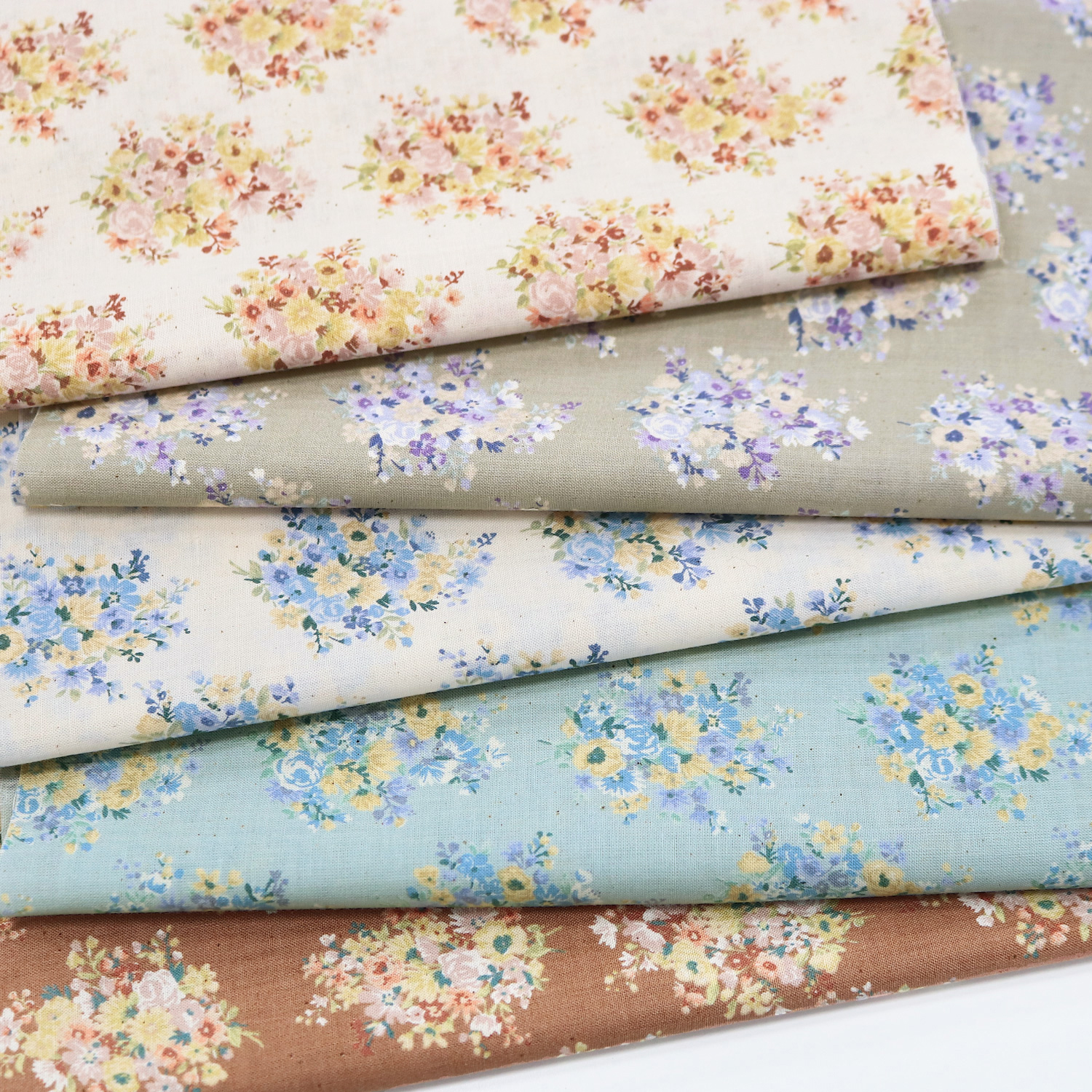 B850622-1 Flower Collection スケアー生地 [未晒コットン] 「フローラルハーモニー」１m単位 (m)