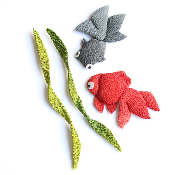 S40-280Raised Crepe Decorations Goldfish Set　(セット)