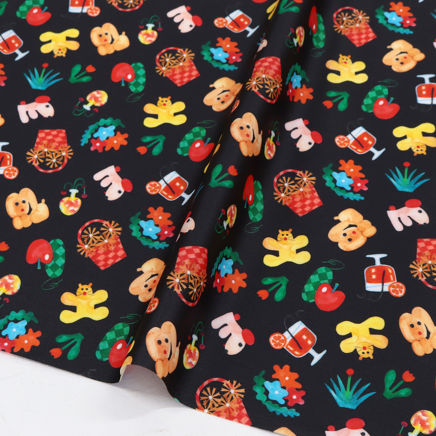 LAMI-OPTN103-B Black Animal Illustration Collaboration with sabu Laminated USA Cotton Laminated fabric 50cm units (sheets)