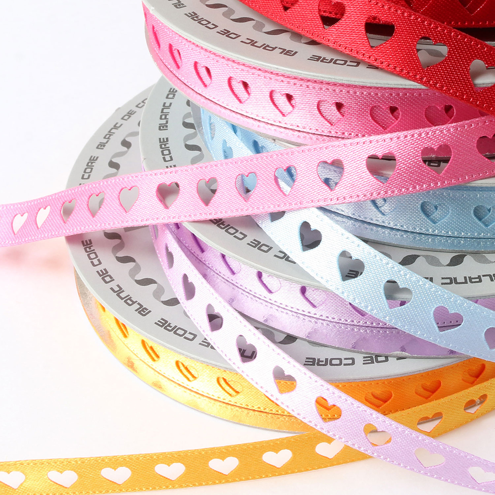 KR3574-9 Cut Ribbon Hearts 9mm width x 15m roll (roll)