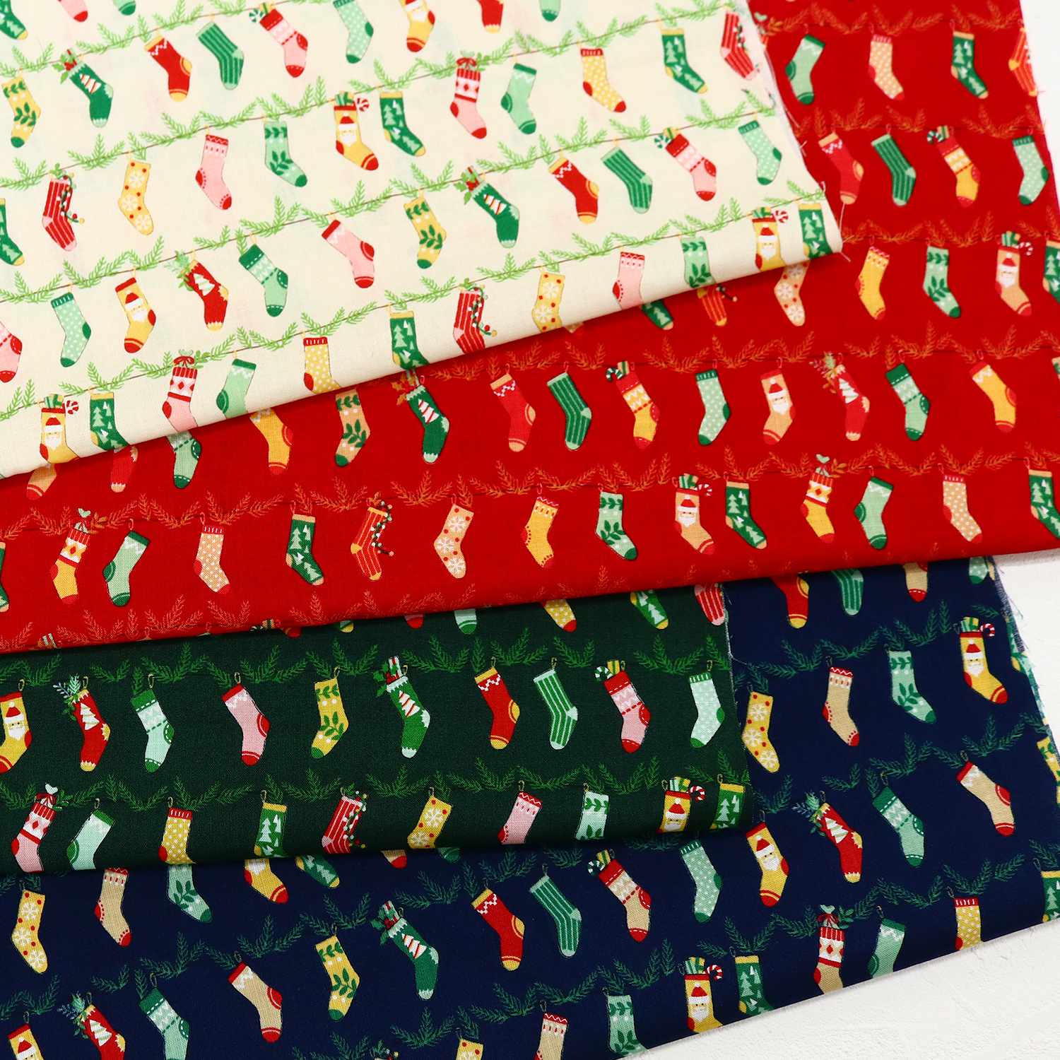 XC10694 Christmas holiday socks print fabric, 1m/unit (m)