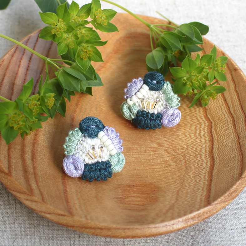 PHC-117-2 Embroidery kit "K.omono hitotsubana earrings" - capri blue - (pcs)