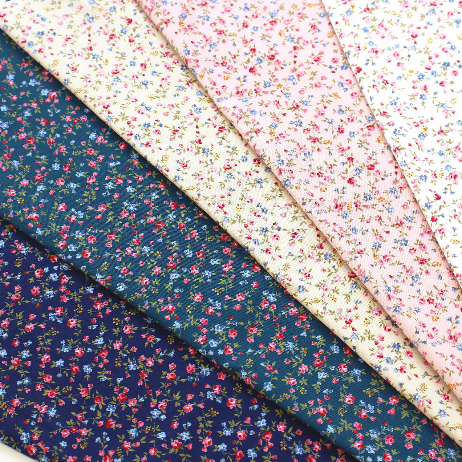 H7114-1 Floral fabric, Sheeting, Width approx. 110cm 1m/unit (m)