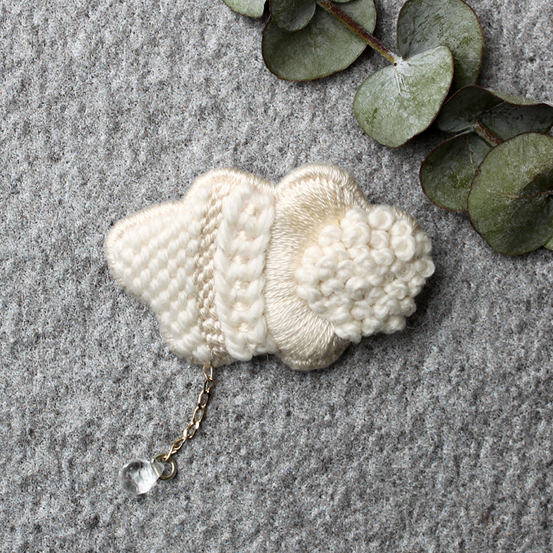 PHC-132-2 kiitos works cloud brooch raindrop embroidery kit (bag)