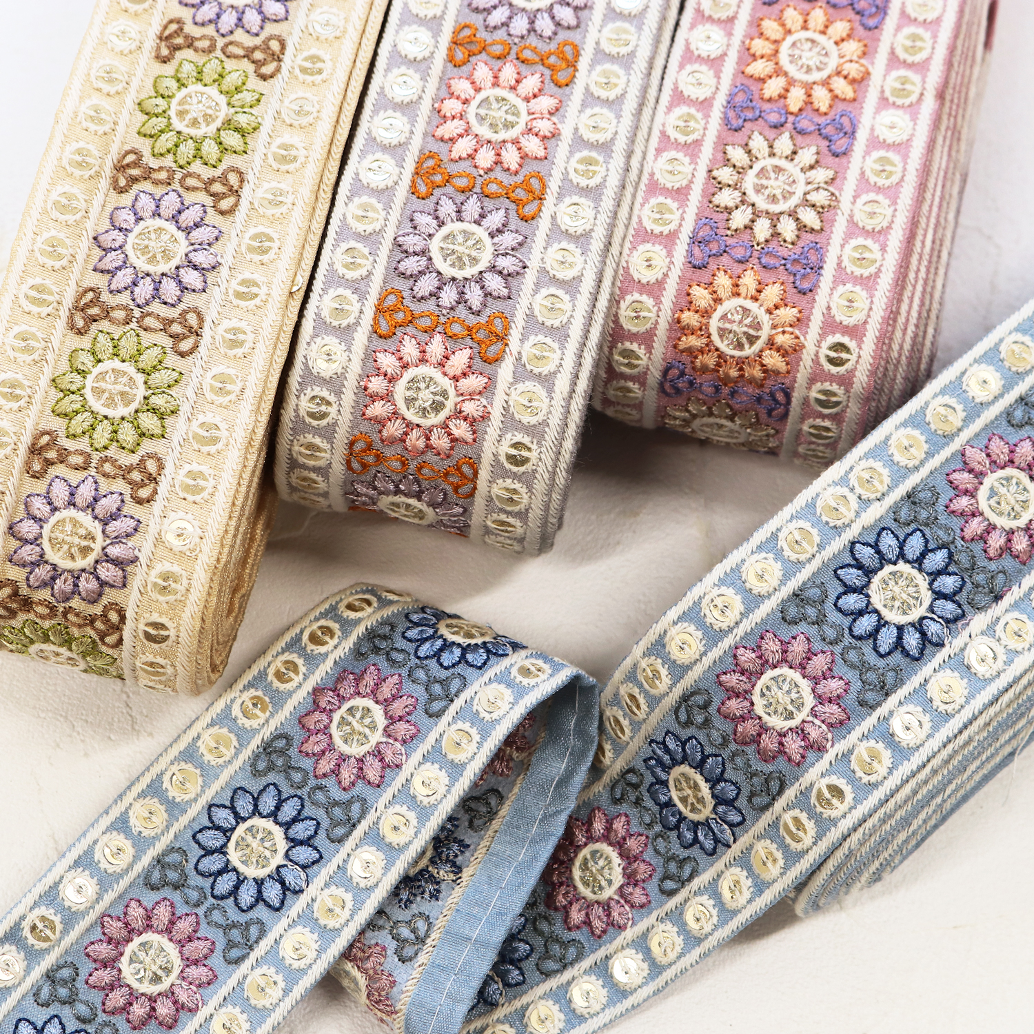 KF-R71403 Indian embroidery ribbon width approx. 5cm x approx. 9m (roll)