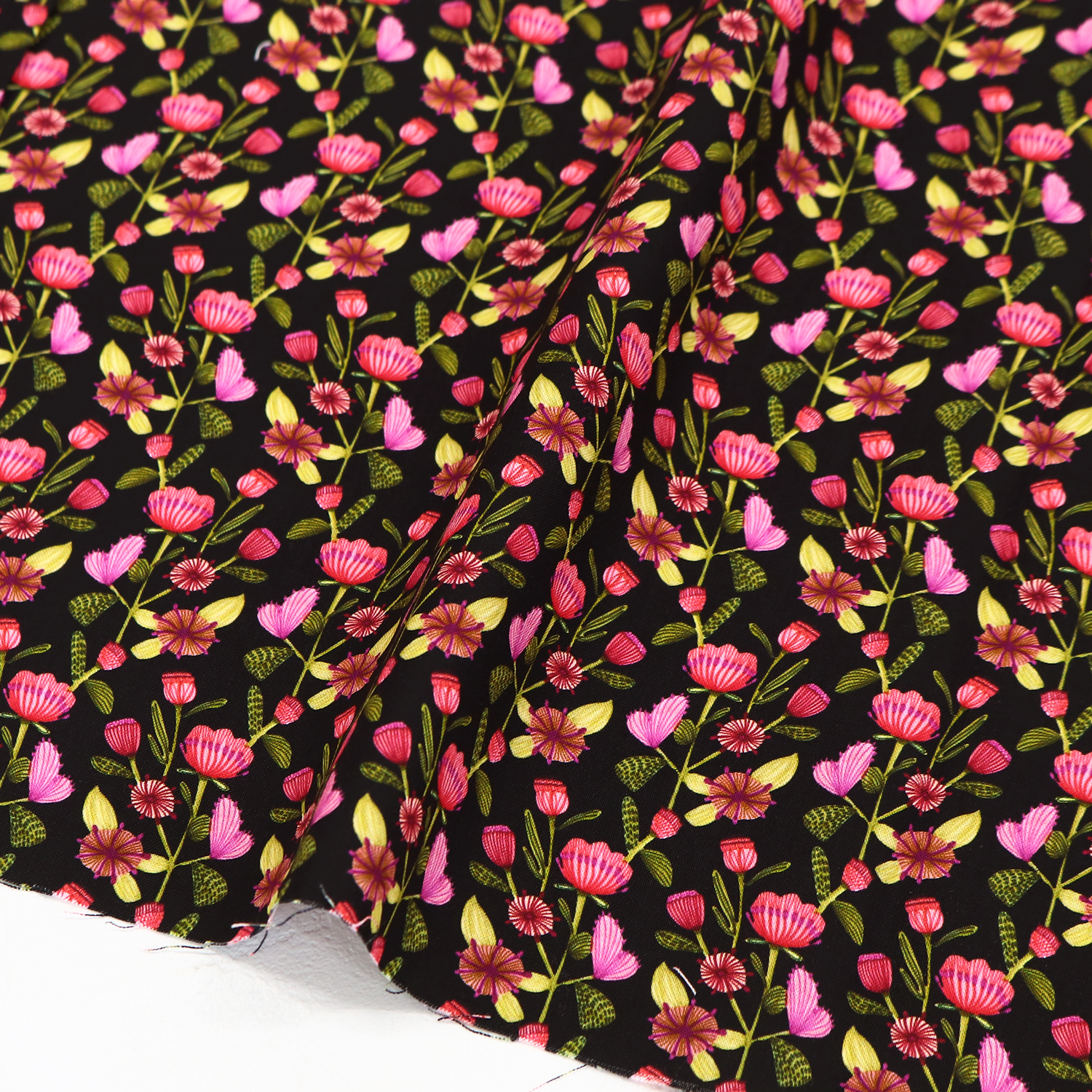 [2608 New Pattern] FSP-990 Black Floral Pattern Pink Free Spirit USA Cotton Sheeting 1m unit (m)