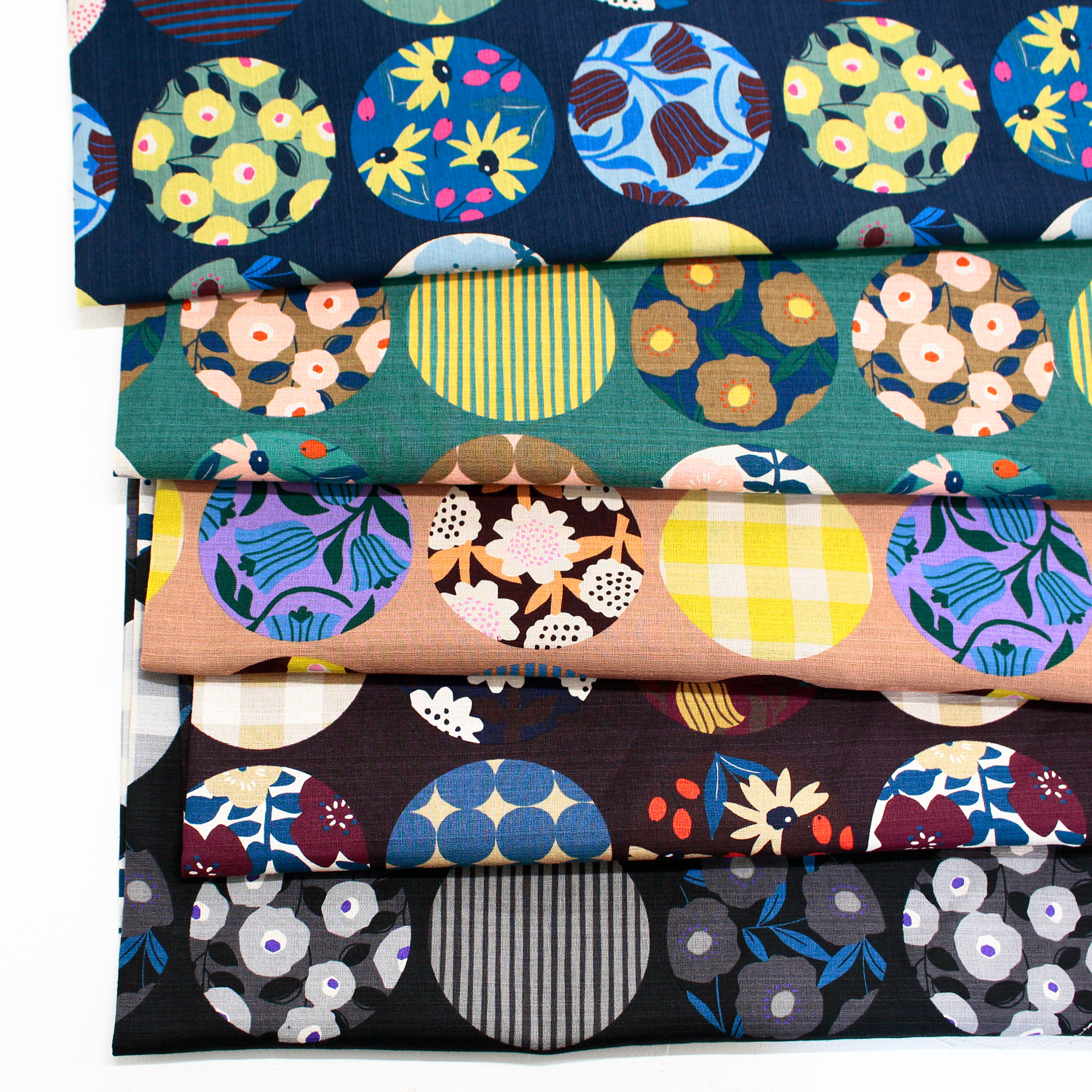 IBK99221-2 Miori Collection, Dot Print Fabric, Vanilla Run, Approx. 108cm Wide, 1m/unit (m)