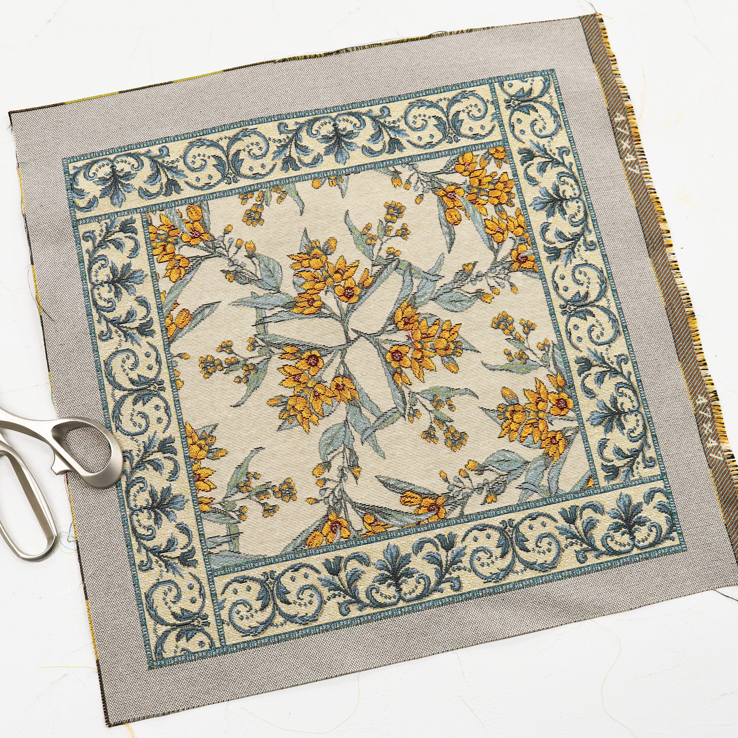 ARTI-2624 GOBELIN Panel Fabric from Europe width approx,47x47cm (sheet)