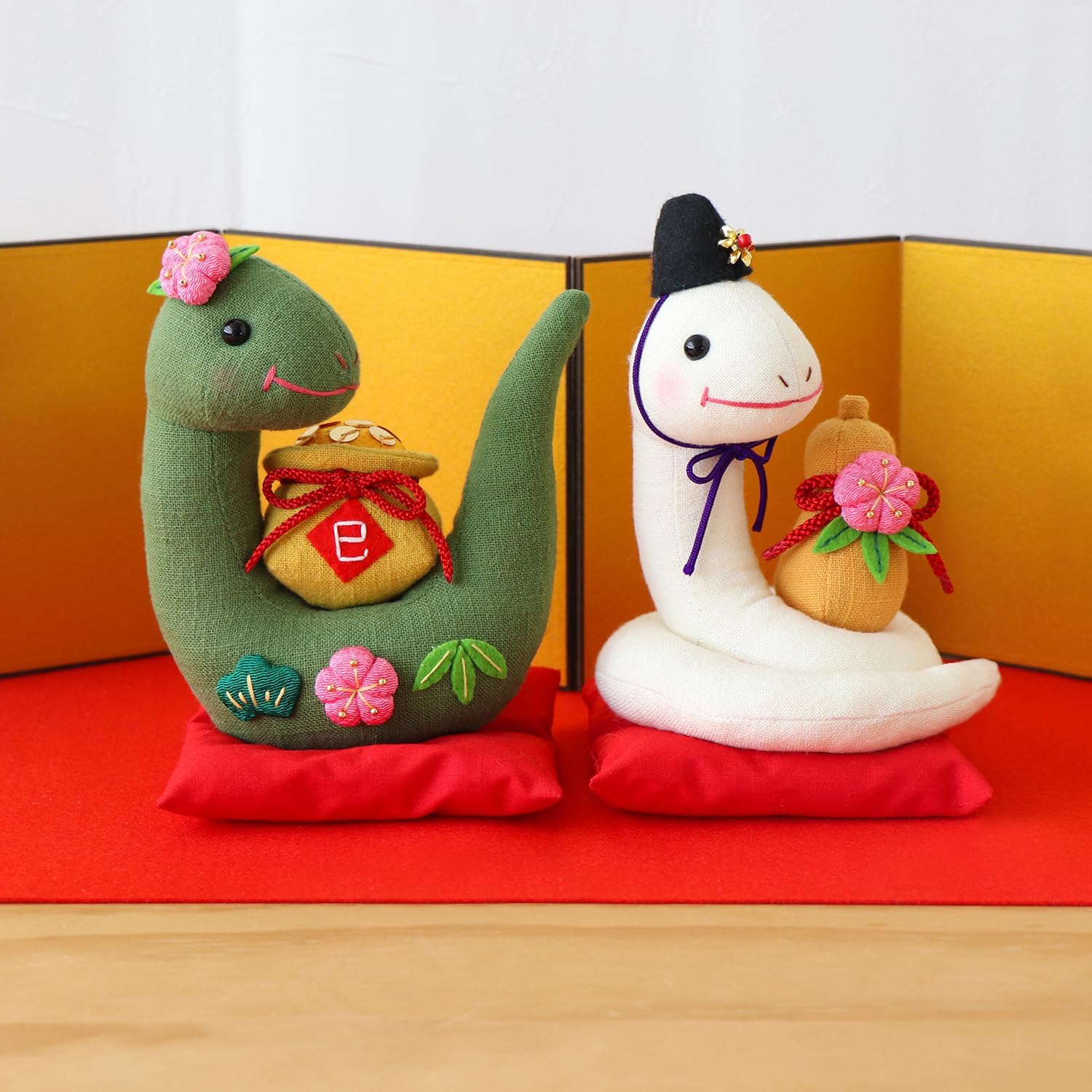 Amazon.co.jp: 手作りかぎ針編みキーホルダーベルかわいい洋ナシ