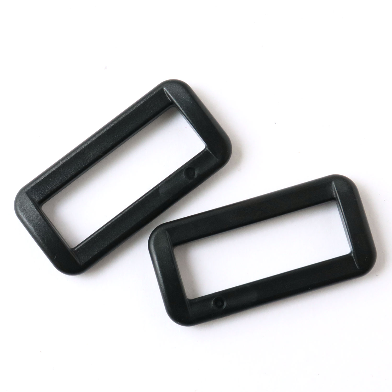 LT38-580 Plastic Hardware Rectangular Ring 39mm wide 2pcs (bag)