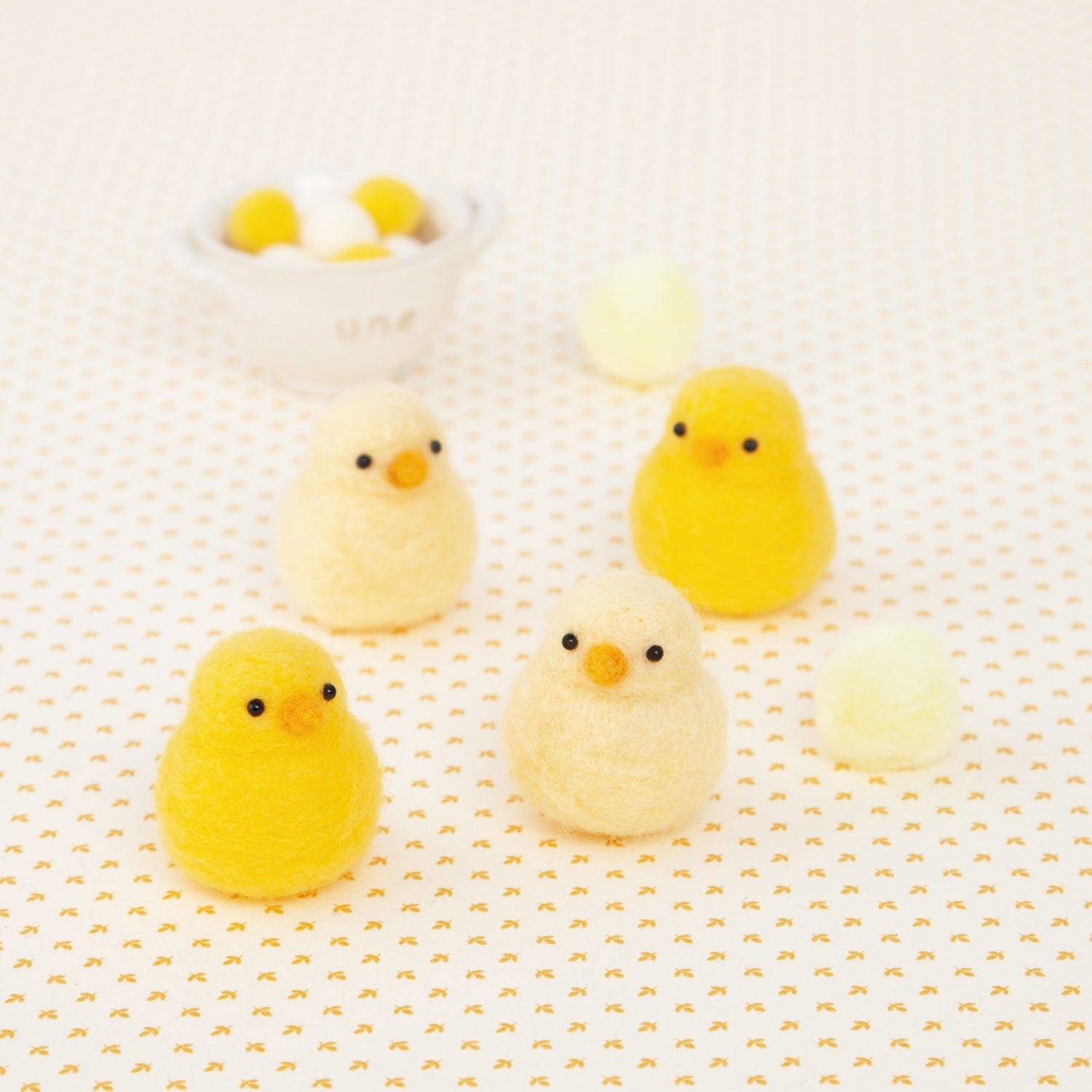 H441-582 HAMANAKA Needle Felting KIT Baby animals made with ACRANE [Chick] (pcs)