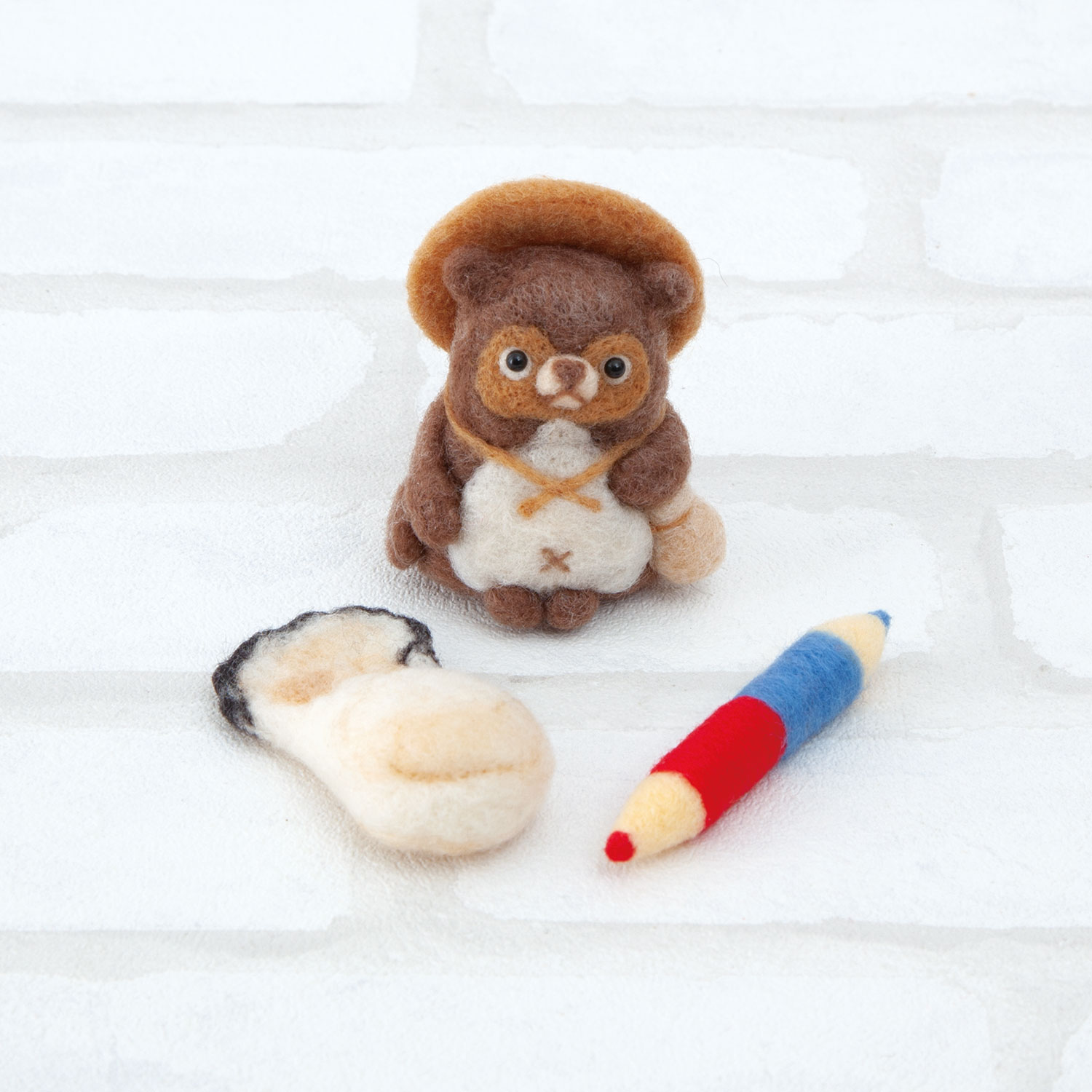 H441-586 Hamanaka Needle Felting Kit - Funny things made with ACRANE - Shigaraki tanuki, oyster, 2 color pencil (pcs)