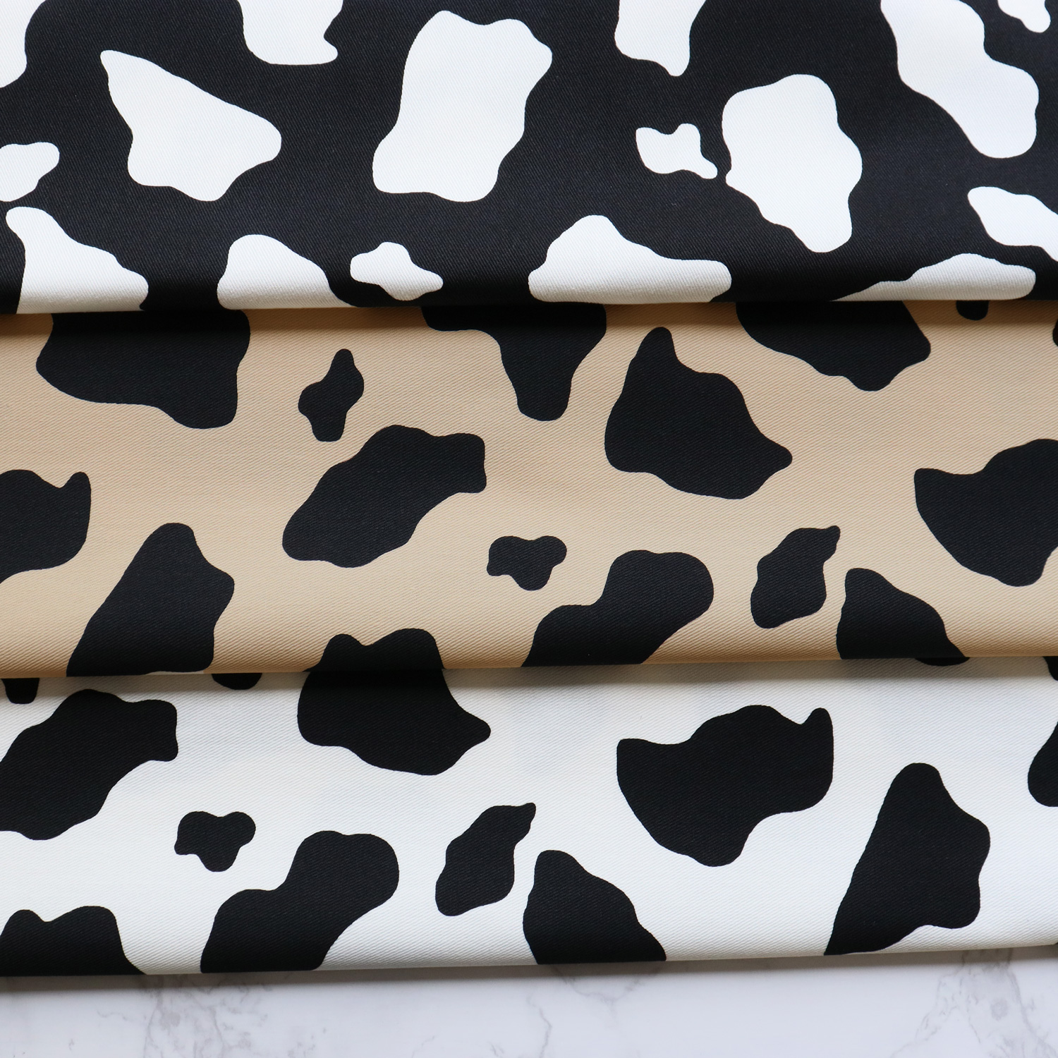 ■IBK7070R-11 Twill fabric, cow pattern, approximately 12m roll (roll)