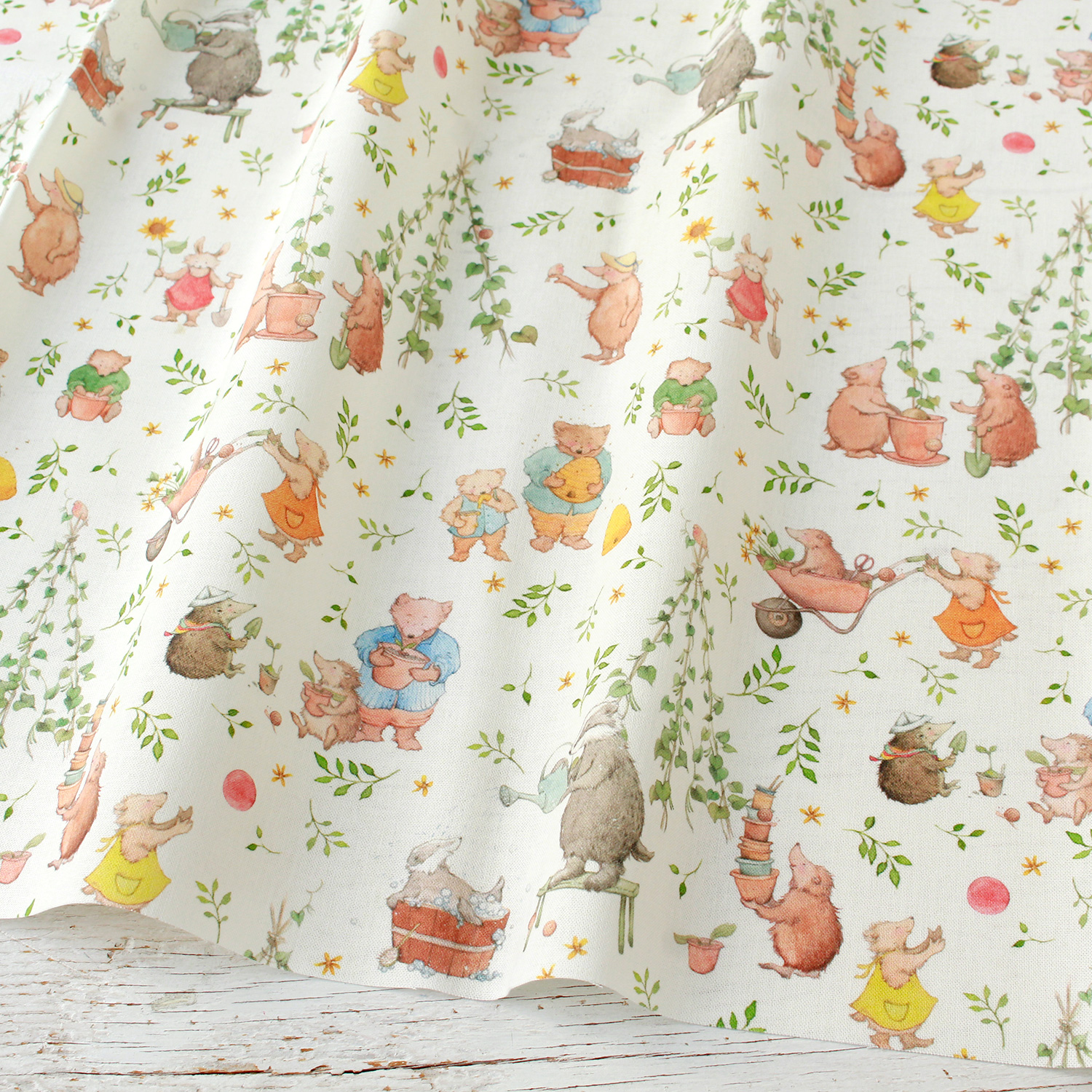 ACU3523-823R acufactum Printed-fanric, Width approx.150cm approx.10m (roll)