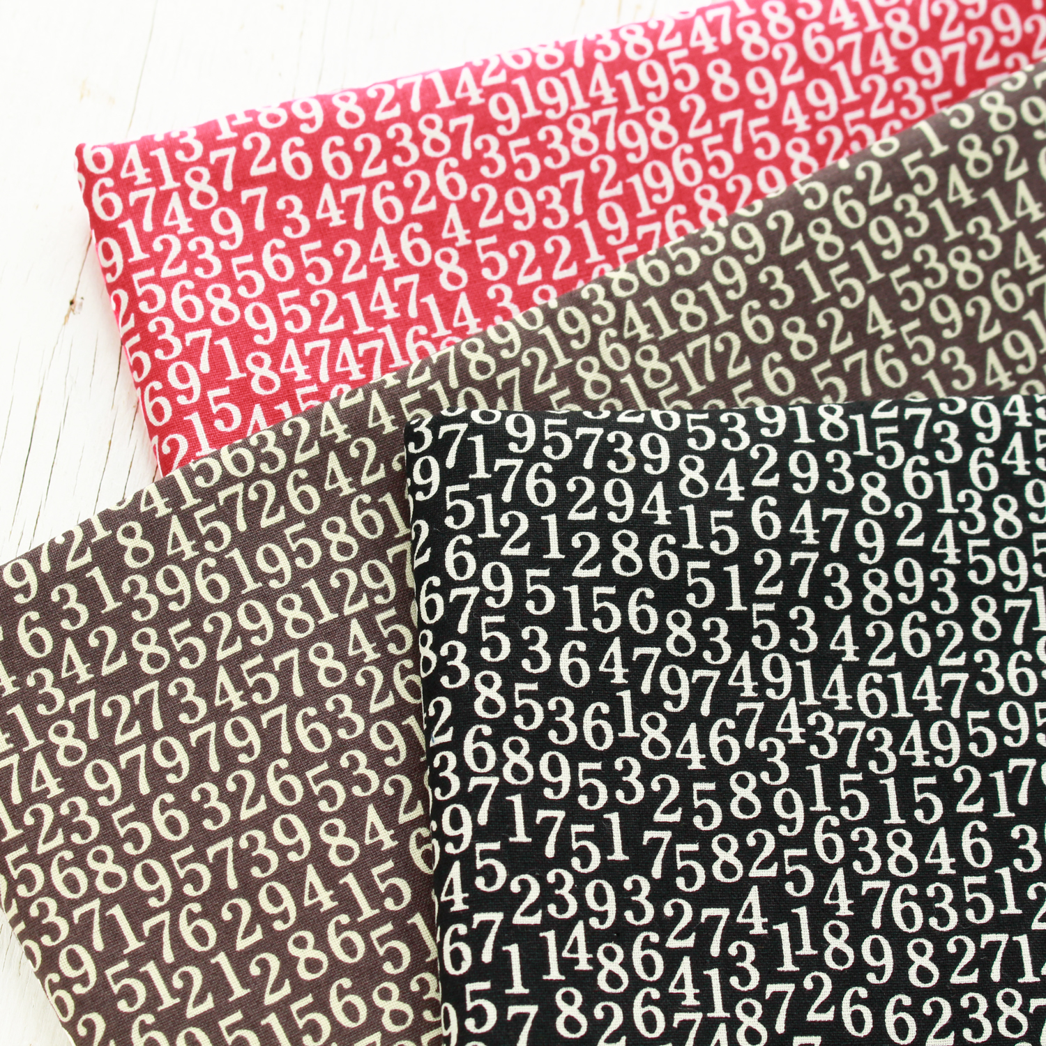 ■TB6018RR Scare print fabric ~Numbers~ Original fabric approx. 14m (roll)