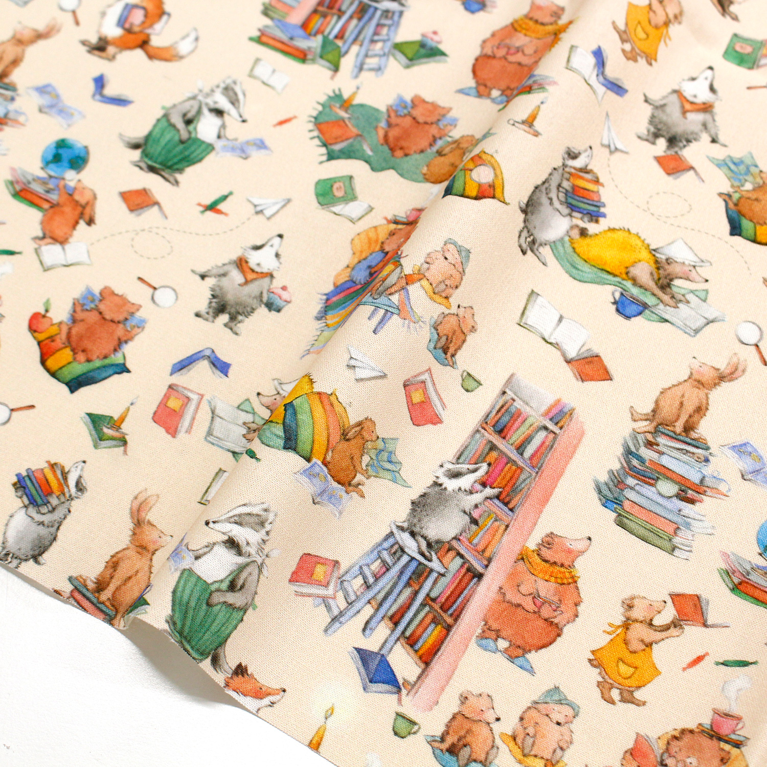 ■ACU3523-896R acufactum Animals and Library Printed Fabric Approximately 150cm wide Original Fabric Approximately 10m (roll)