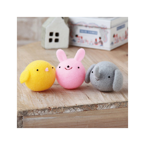 【数量限定・特別価格】H441-354 ぷにゅぷにゅマスコット・ニッコリトリオ フェルトキット (個)