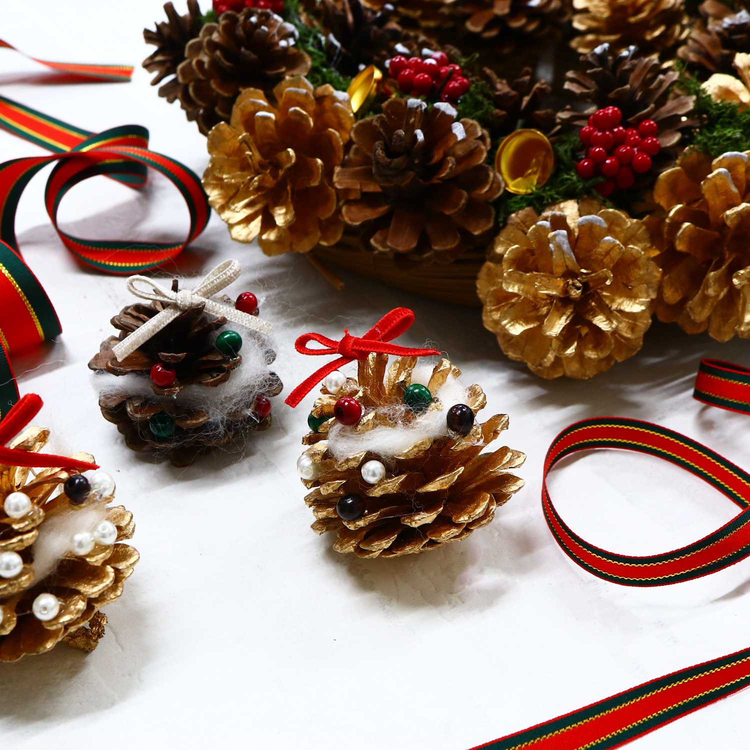 P9845-LG 数量限定！ 天然松ぼっくり [ゴールド] 6個入・24個入 (袋