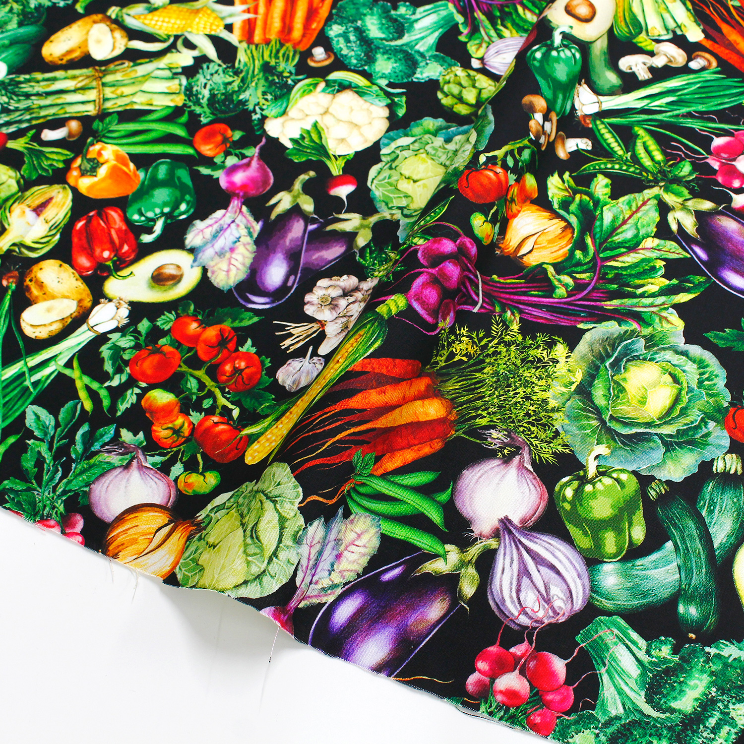 MICH11933-MULT ブラック地野菜総柄 Michael Miller マイケルミラー USAプリント 1m単位 (m)