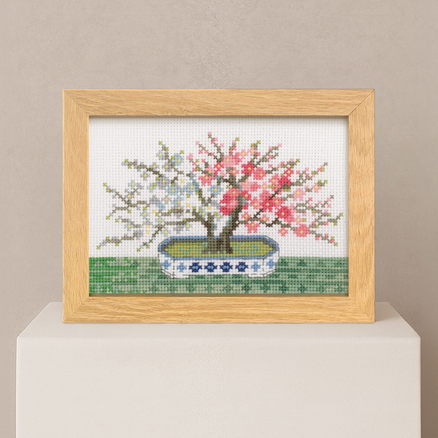 OLY-K7613 刺しゅうキット 12ヵ月のBONSAI 2月 紅白梅 (袋)