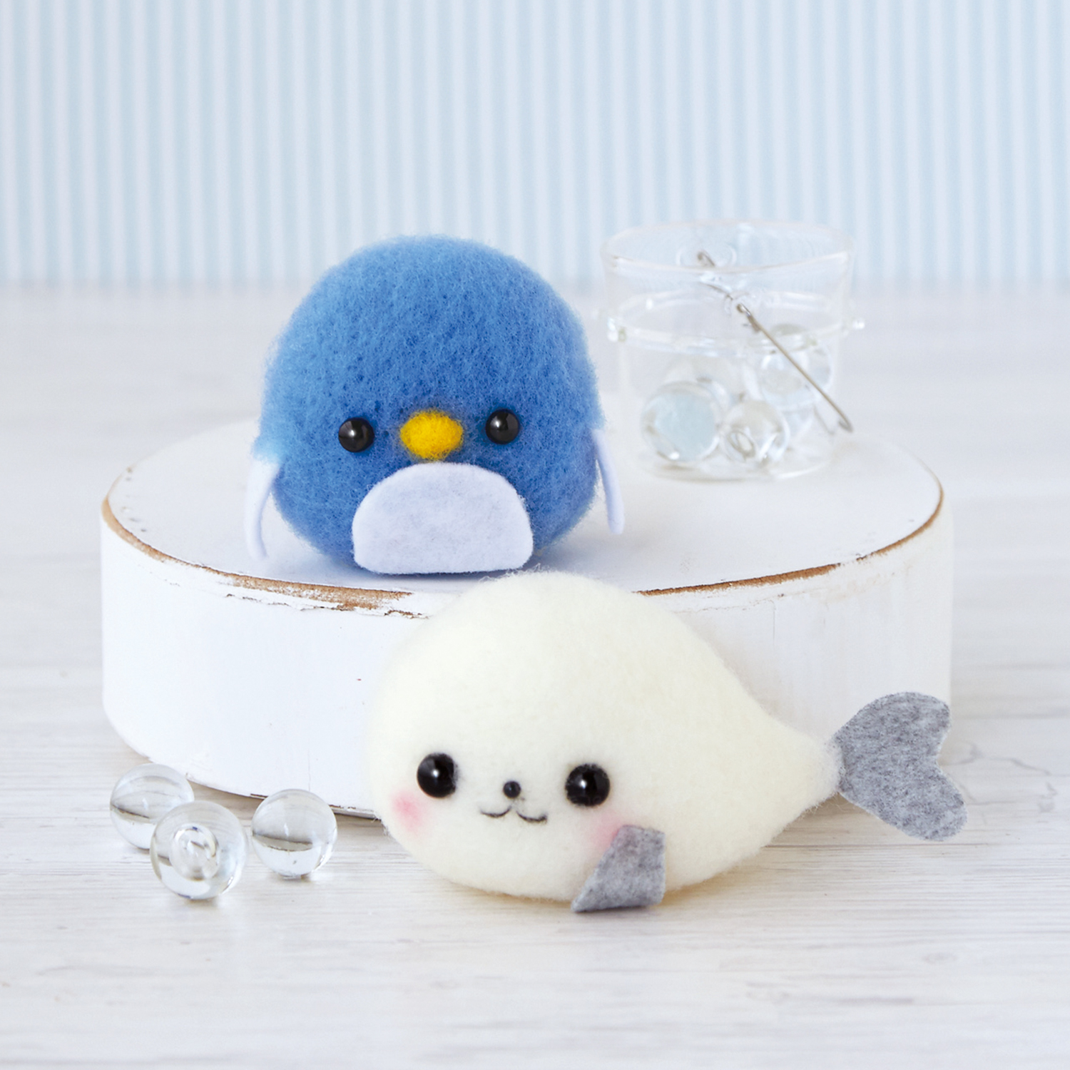 【年内終了】【お取り寄せ・返品不可】H441-415 手芸パック マルからつくるキット 「あざらし&ペンギン」 羊毛フェルトキット (個)