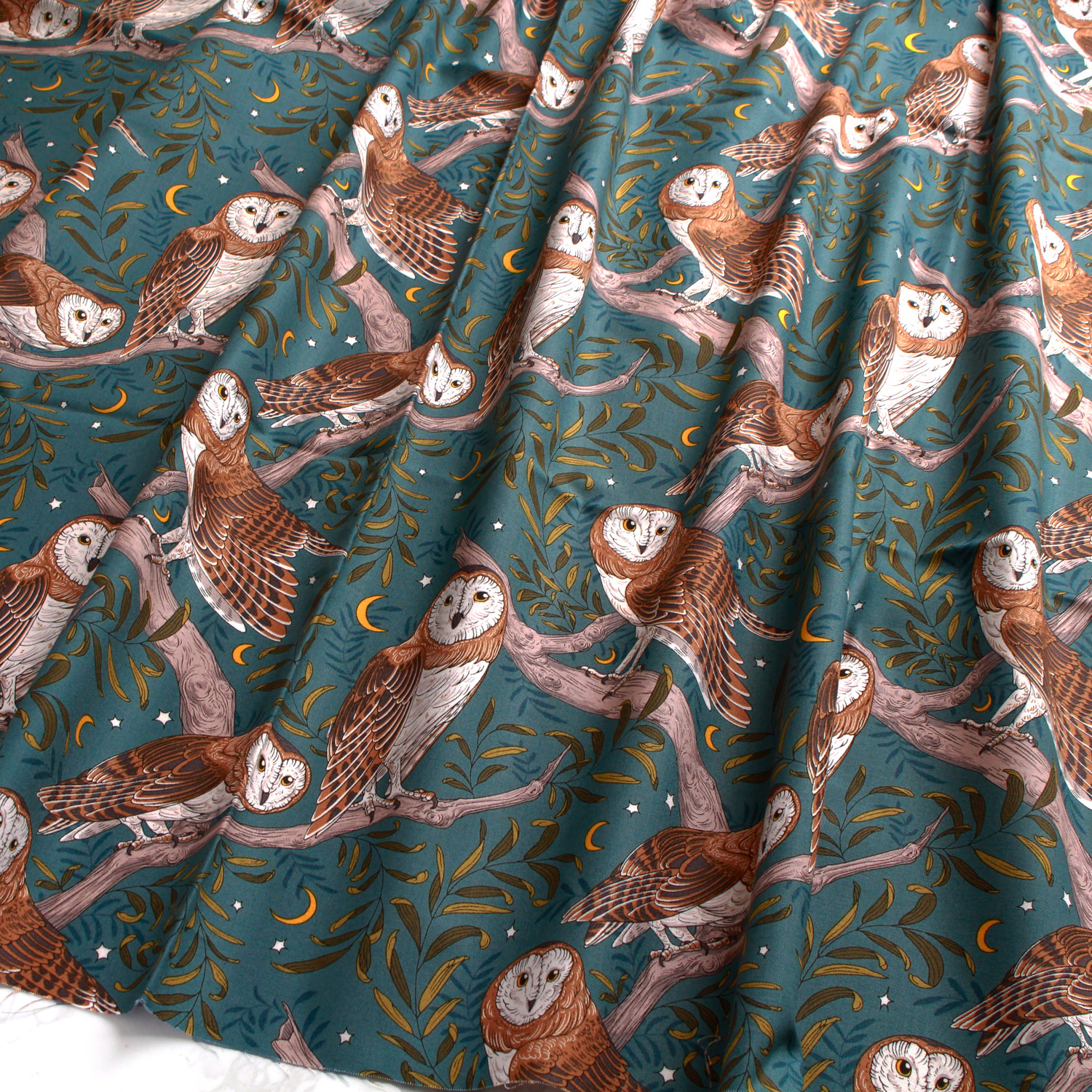 FSP-273 Owl perching on a tree pattern FreeSpirit Fabrics USAprint 1m (m)