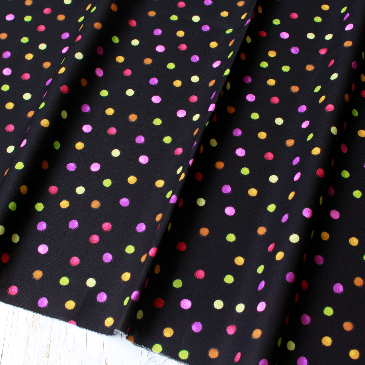 【0403再入荷】LORA692-612 Loralie Designs ローラライデザインズ ブラック地 カラフルドット エンジェルシリーズ USAプリント m単位 (m）