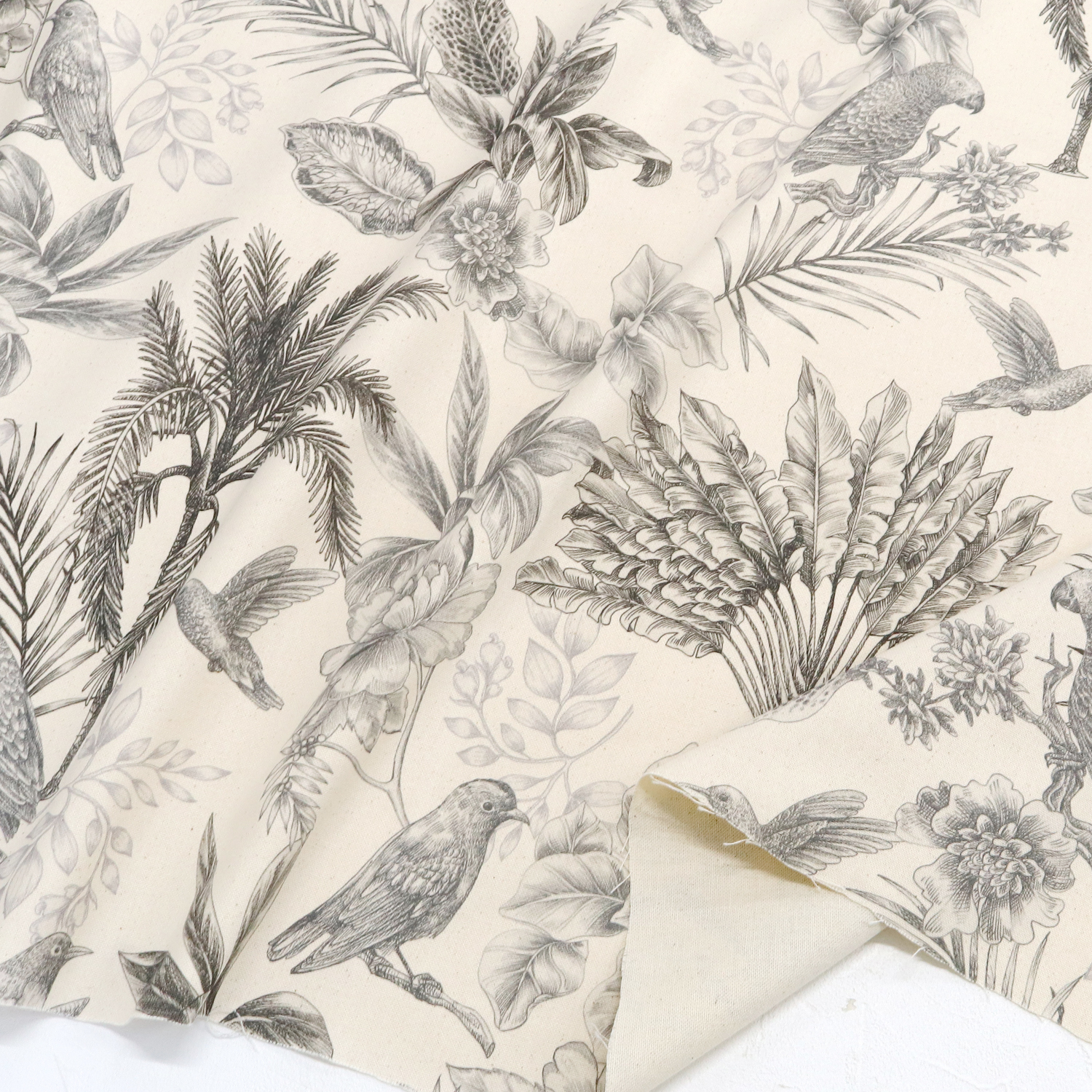 VIL-ARUBA-50 トロピカルバード スペイン輸入 綿麻風インクジェットオックス 生地 約巾140cm 1m単位 (m)