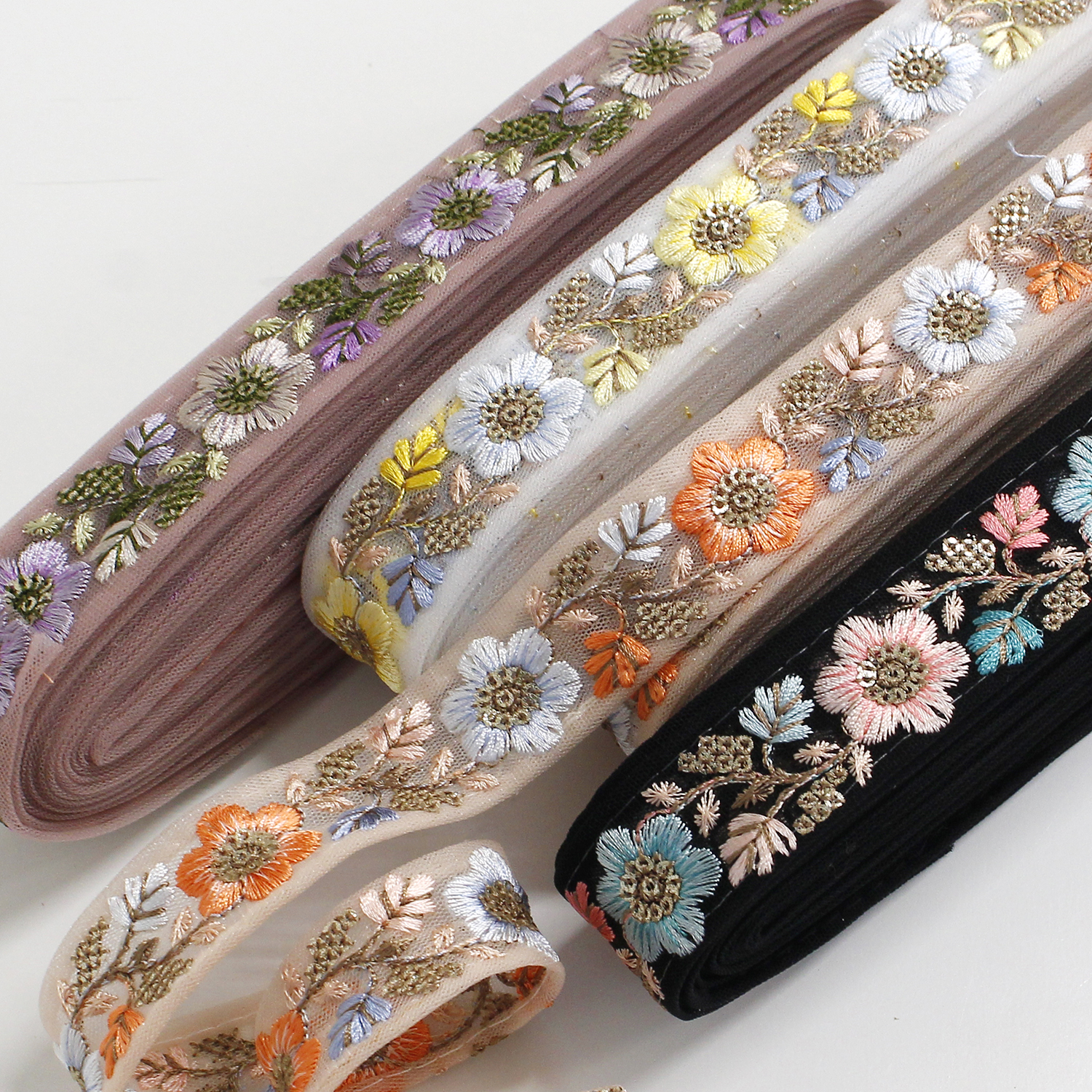 【1227新柄】KF-R71194-10Y インド刺繍リボン 巾約2.5cm×原反約9m (巻)