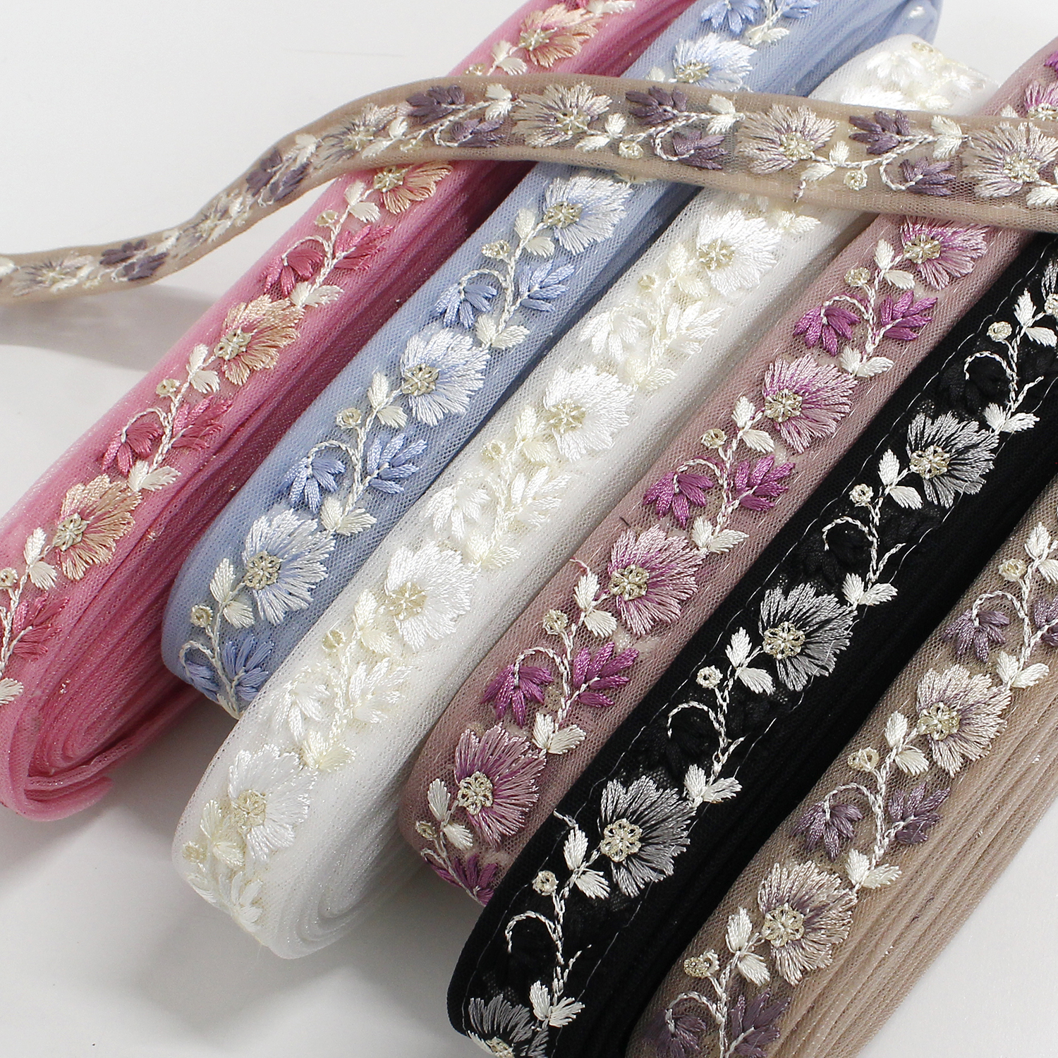 【1227新柄】KF-R71195-10Y インド刺繍リボン 巾約2.3cm×原反約9m (巻)