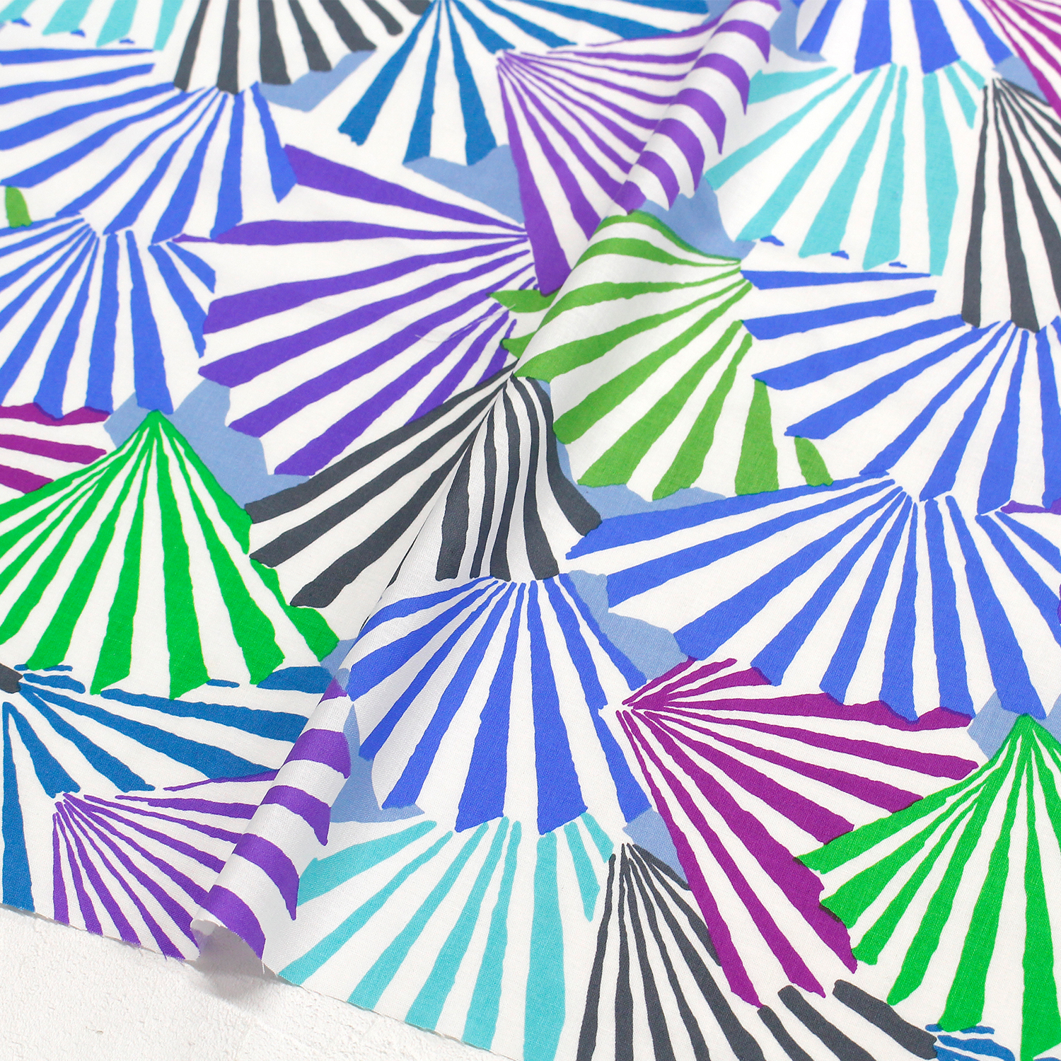 【タイムセール】FSP-934 いろどり扇 ブルー系 FreeSpirit フリースピリット Kaffe Fassett -ケイフ・ファセット- USAプリント m単位 (m)