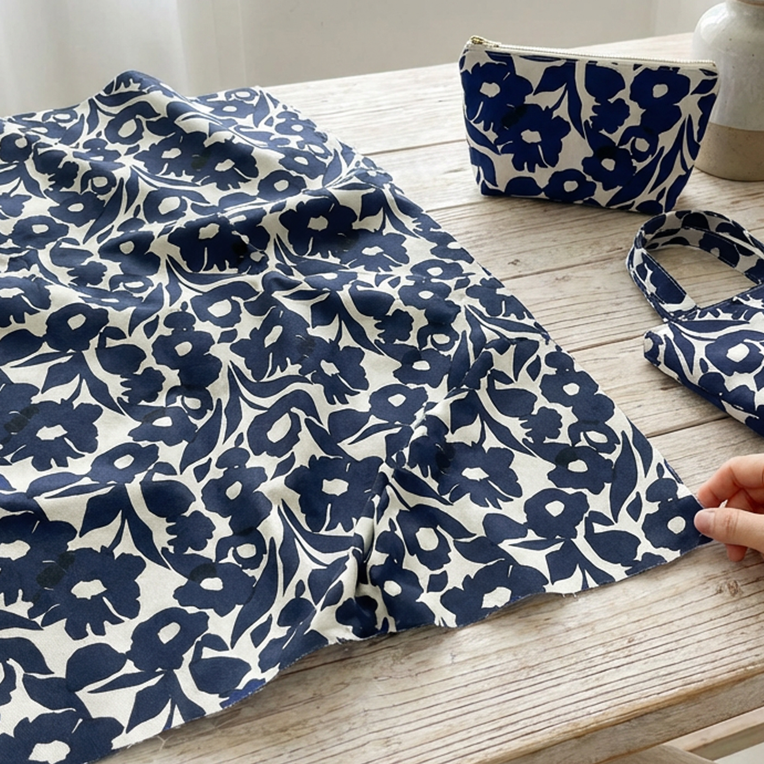 【予約・15日以降】■MEB-8R-B1 MAISON,bornne BENEBENE ツイル 巾約138cm 原反約8m (巻)