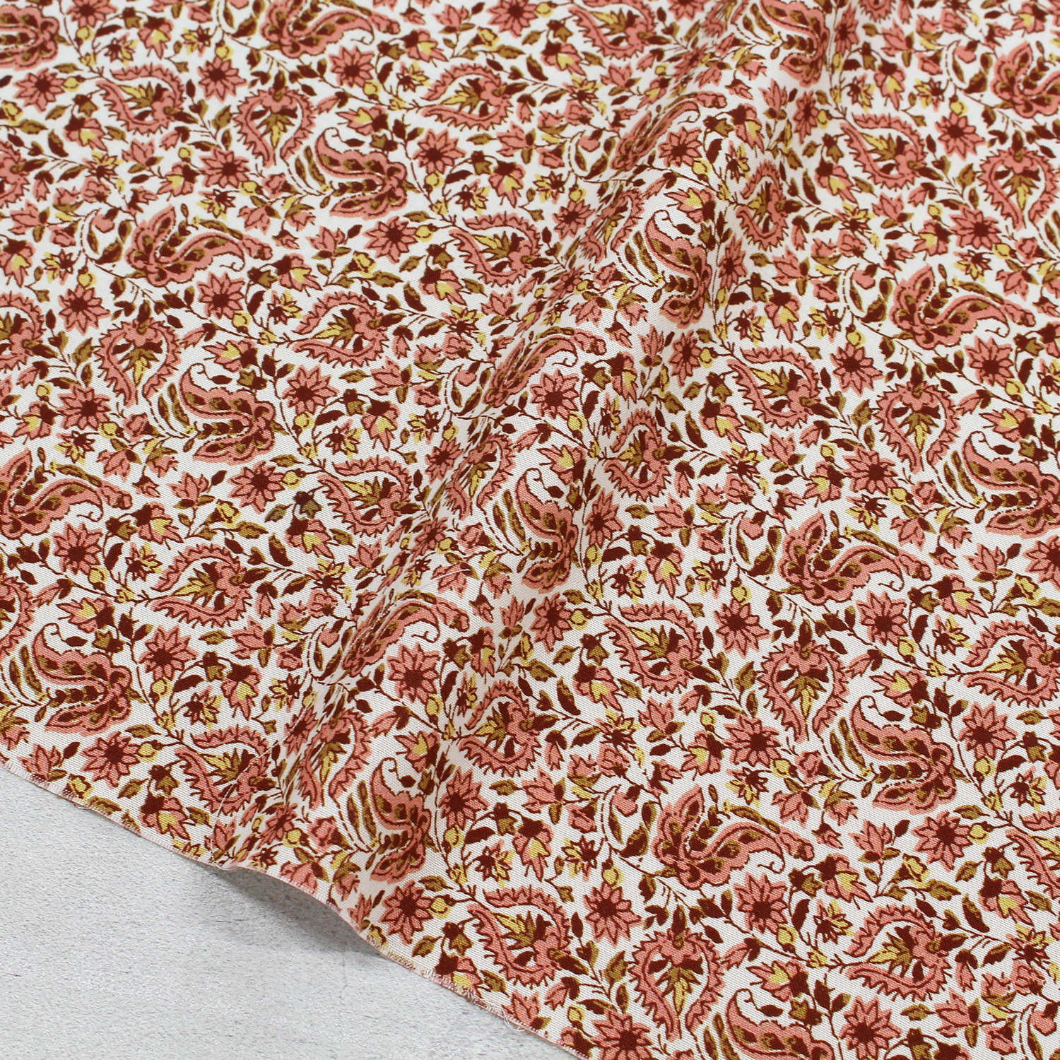 【0116新柄】MICH11987-C 白地 ピンクペイズリー風 Michael Miller マイケルミラー USAプリント 巾約MICH0cm 1m単位 (m)